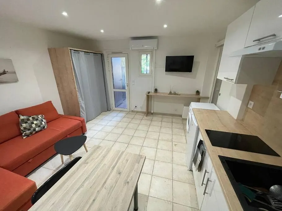 Studio Avec Piscine Parking A 250 M De La Plage La Seyne-sur-Mer