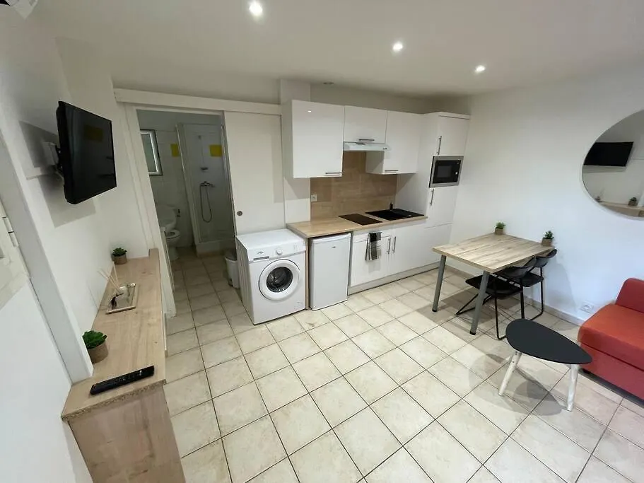 Studio Avec Piscine Parking A 250 M De La Plage La Seyne-sur-Mer 0*,