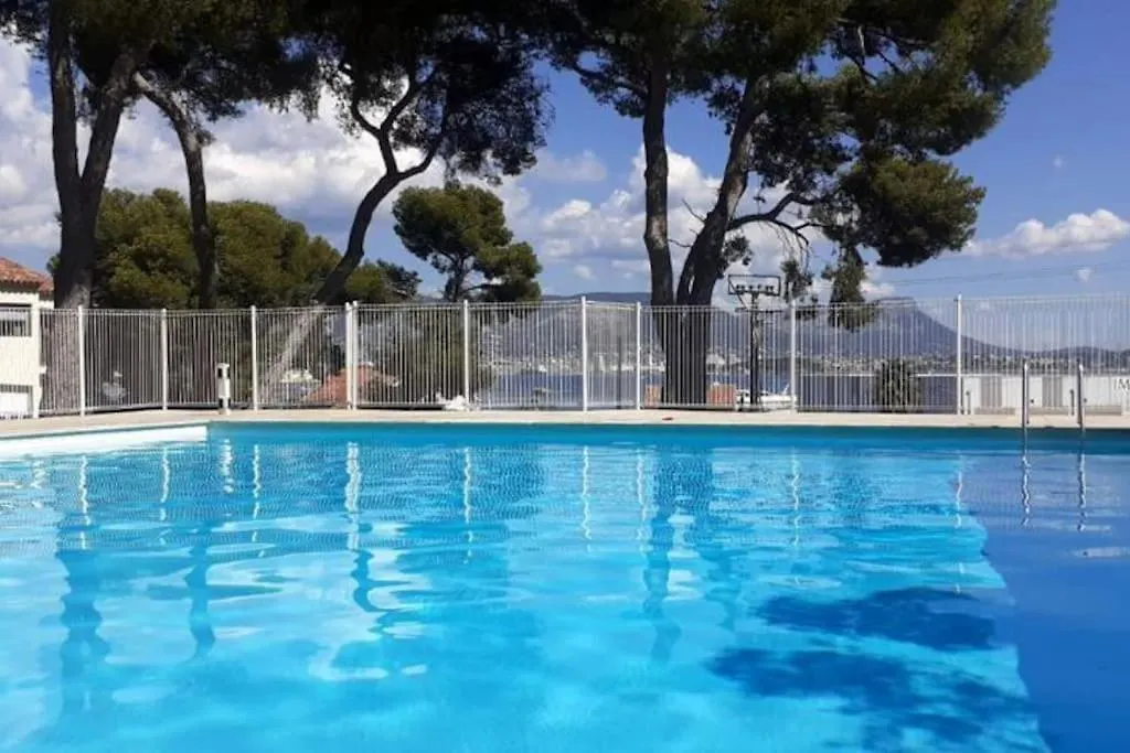Apartment Studio Avec Piscine Parking A 250 M De La Plage La Seyne-sur-Mer